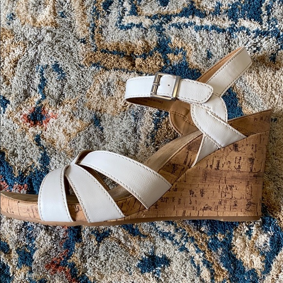 White Cork Heel Wedges - Picture 4 of 7